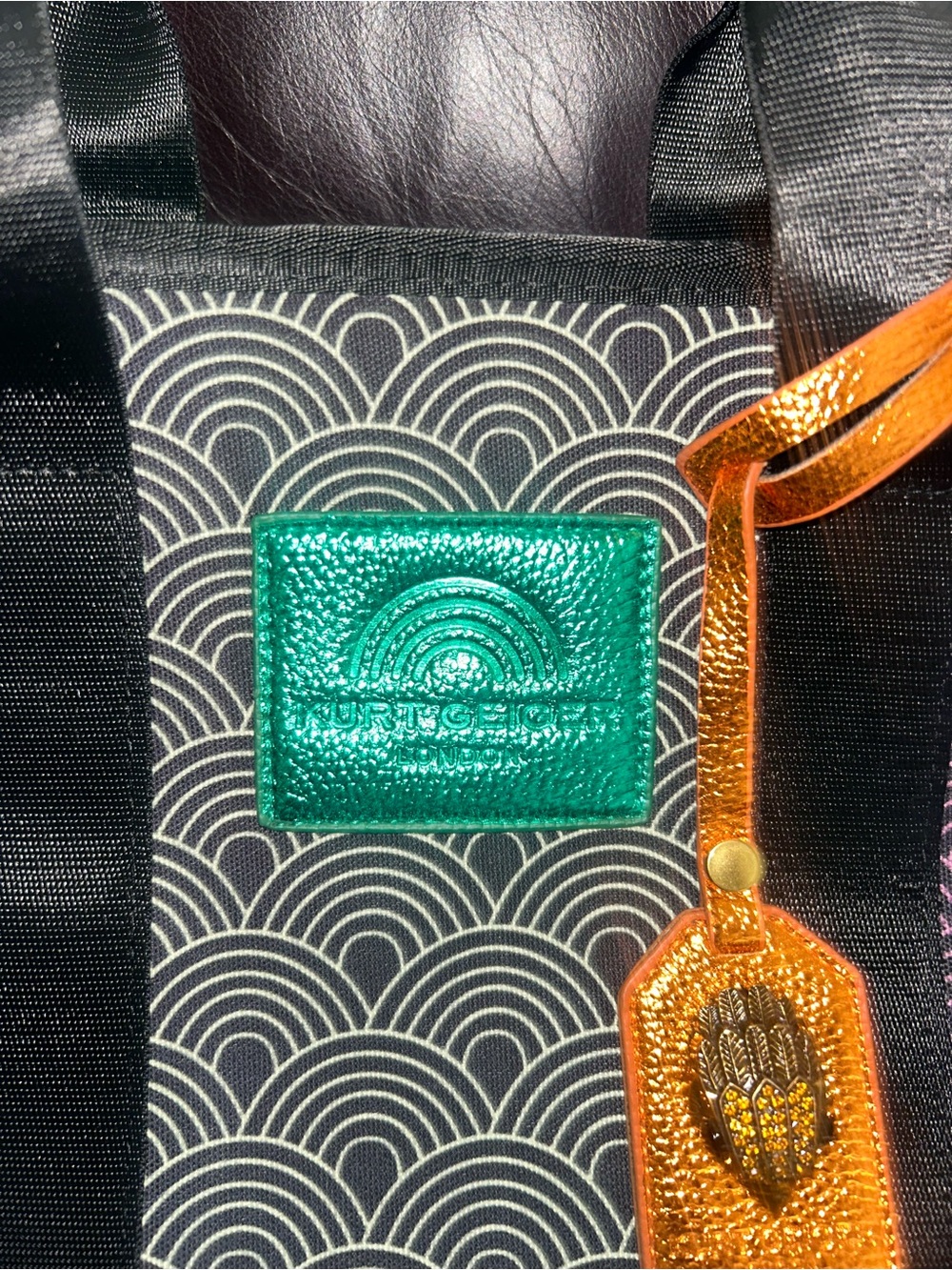 Kurt Geiger Southbank tote with keychain - Picture 2 of 5